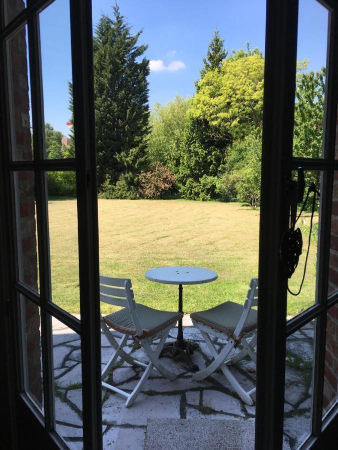 Bed and Breakfast Les Jardins De Beaumont Hem Екстер'єр фото